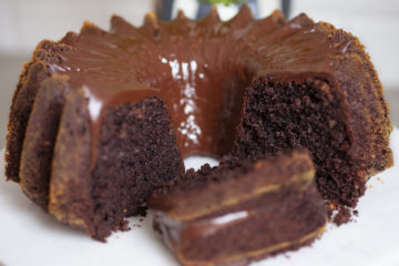 Saftiger Schokoladenkuchen mit Biss
